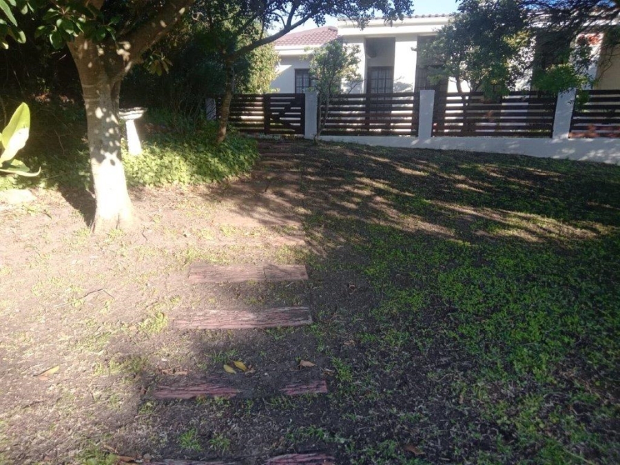 4 Bedroom Property for Sale in Paradise Beach Eastern Cape